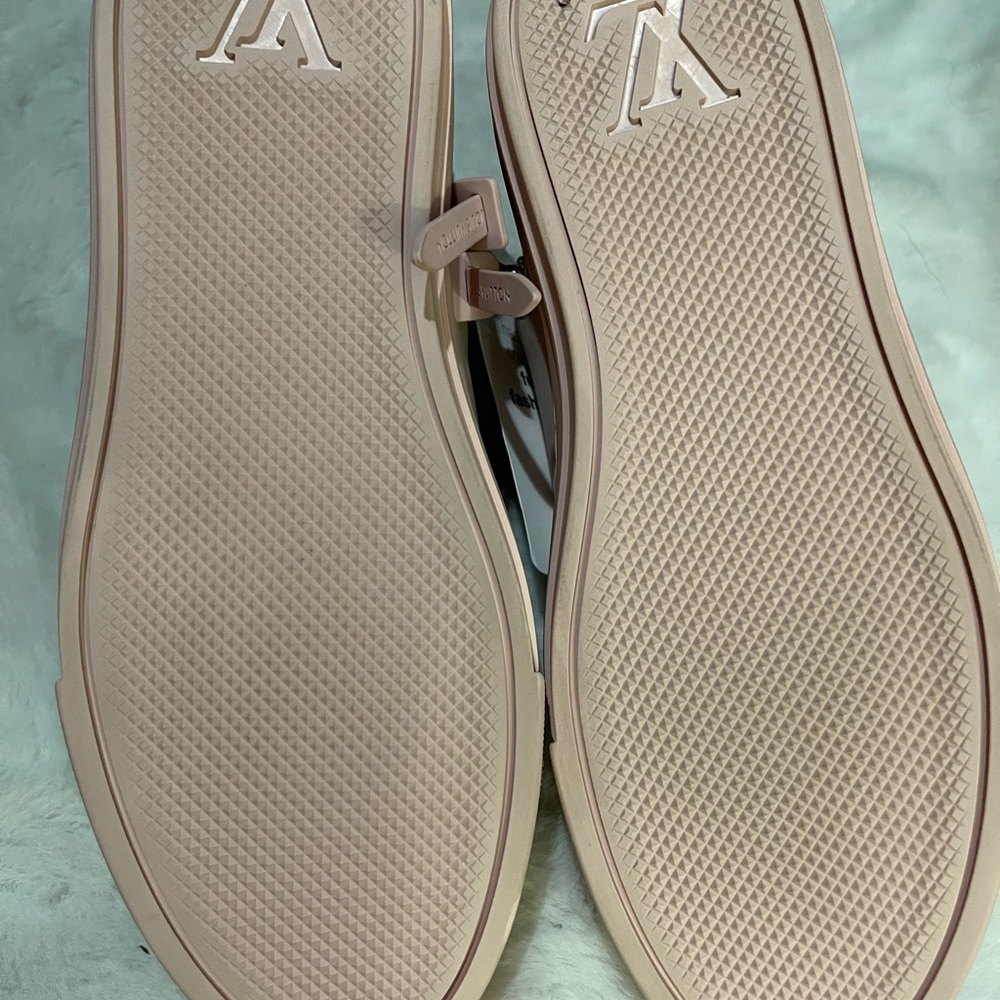 Authentic Louis Vuitton Stellar Leather trainer - Picture 5 of 8